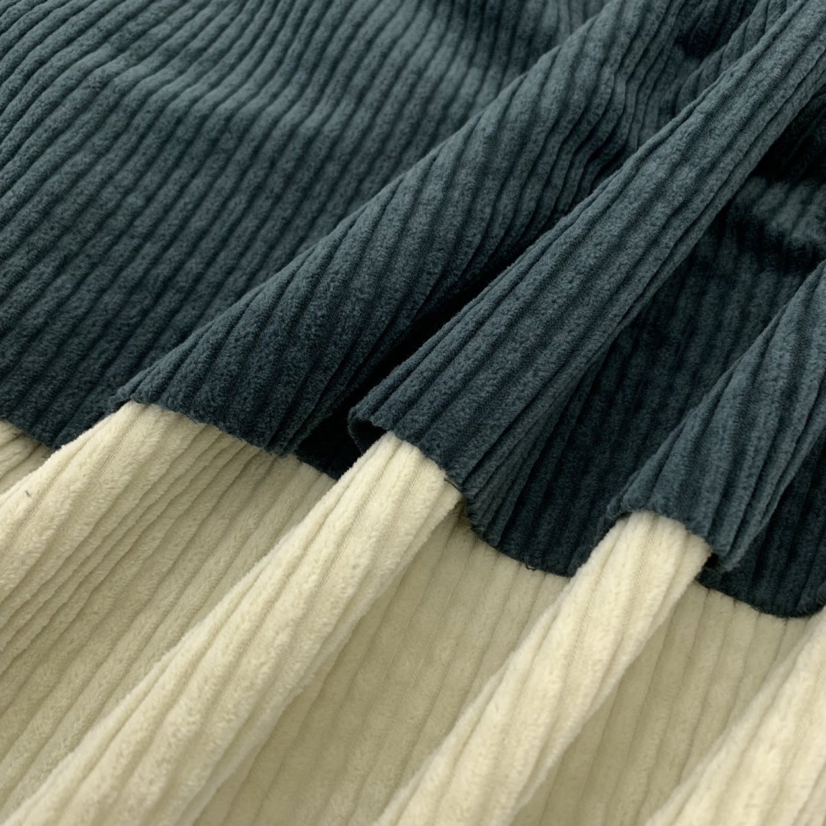 画像2: NO.150　4ウェル甘撚り太リブコーデュロイ　ソフト (2)