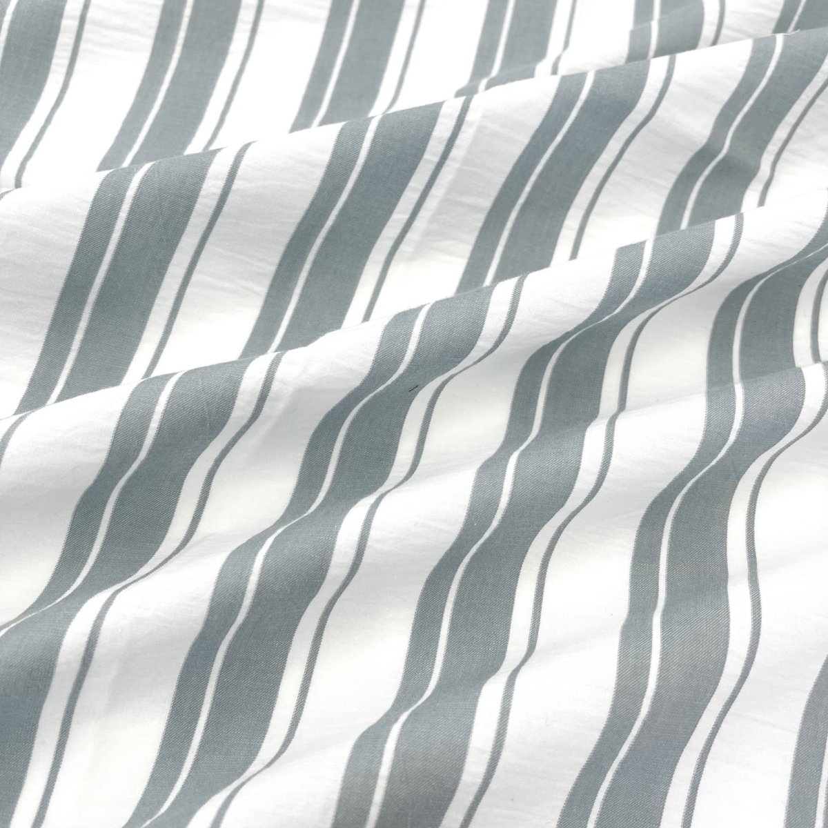 画像1: NO.171 先染めボーダーストライプ　twill 　ブルーグレーホワイト (1)