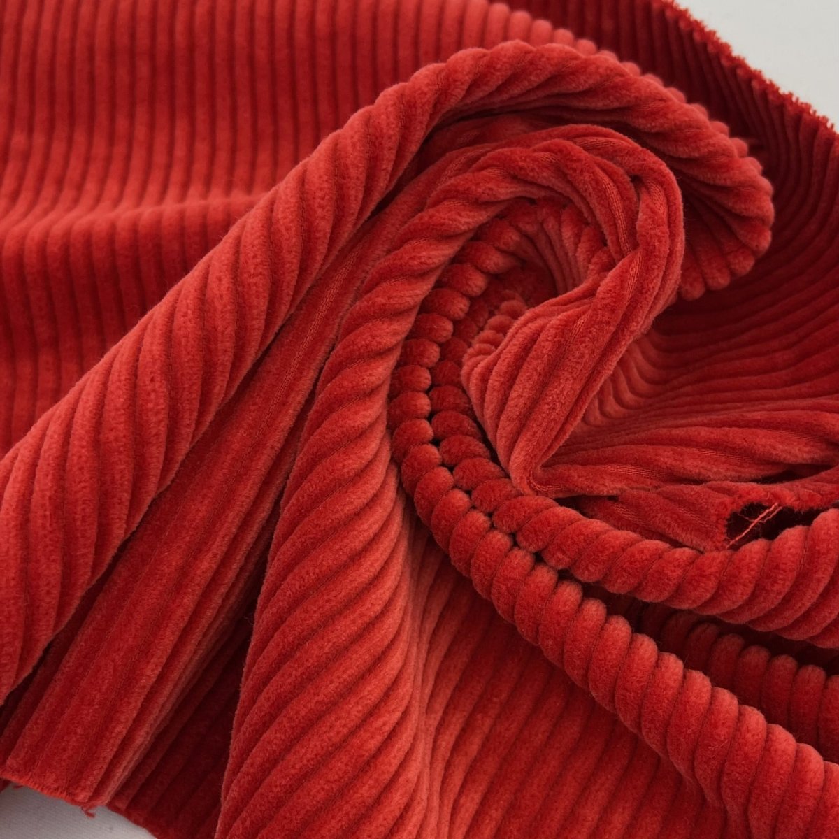 画像1: 【マルシャン限定】5ウェル太畝コーデュロイ　ウォータムレッド (1)