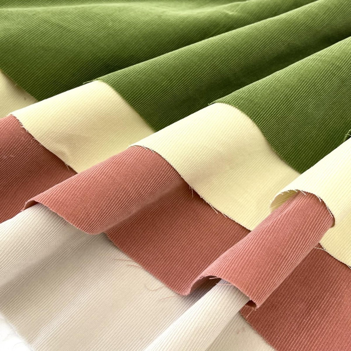 画像1: 【マルシャン限定】21ウェル細畝ライトコーデュロイ　 (1)